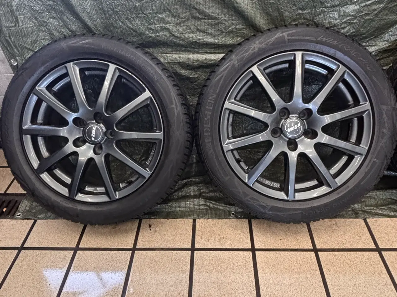 Billede 4 - Sælger disse 5x108 alufælge med vinterdæk med TPMS