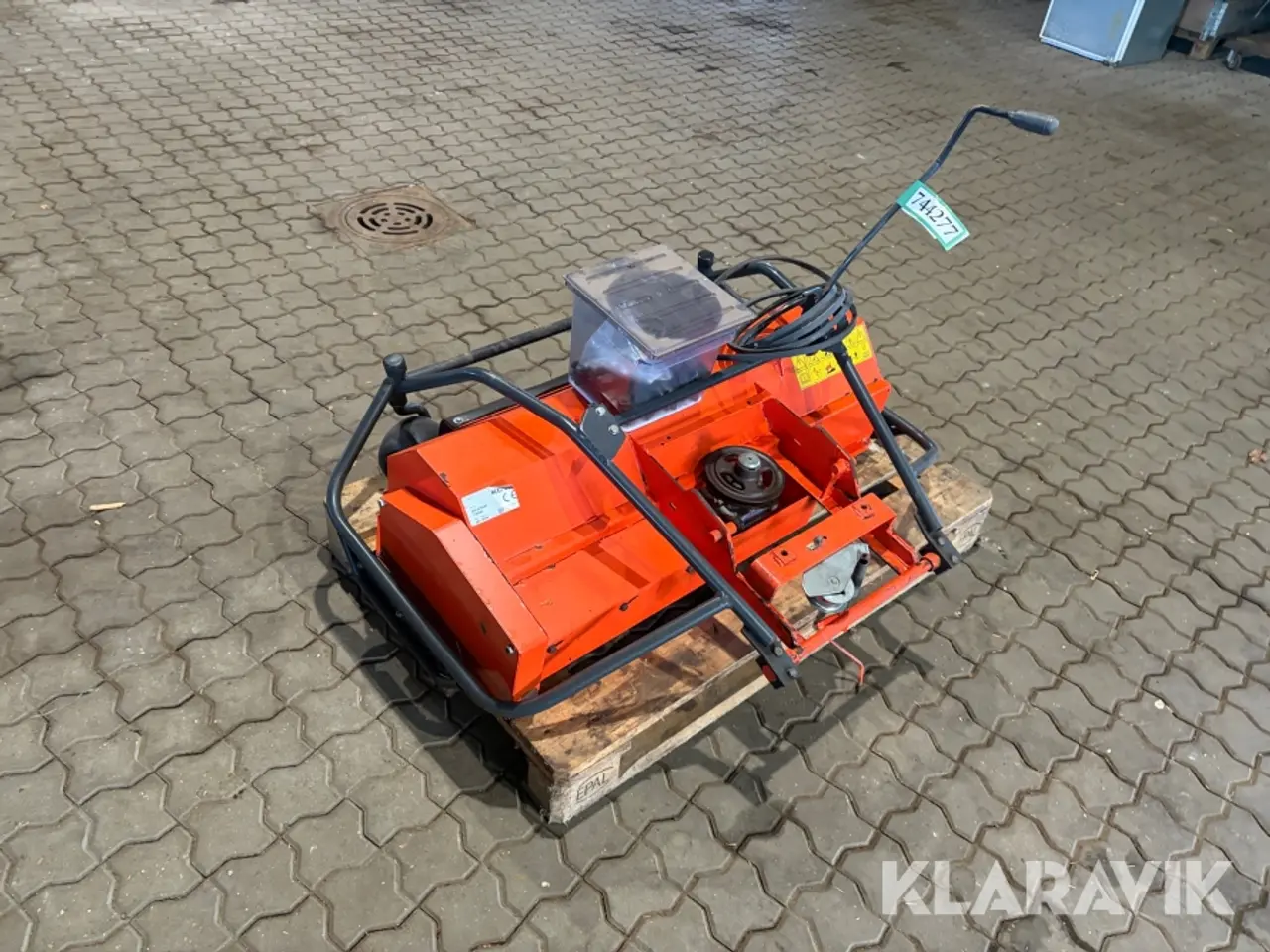 Billede 3 - Vertikalskærer og slagleklipper Husqvarna T-60360