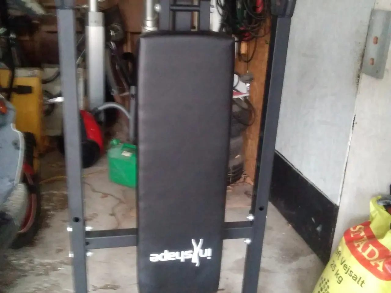 Billede 1 - fitnes bench + vægte under halv pris