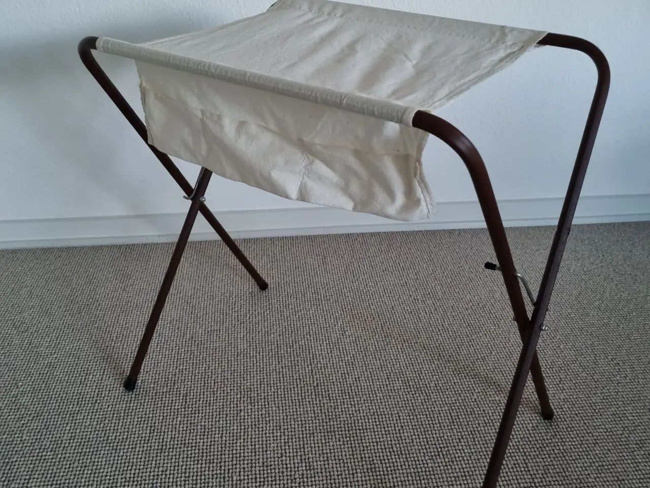 Billede 1 - Dukke puslebord 