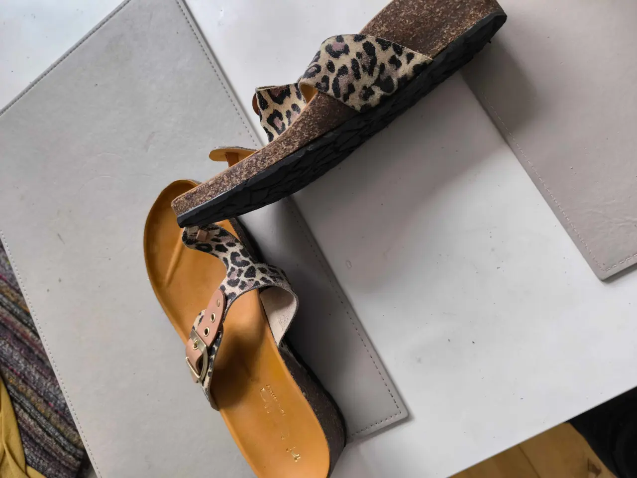 Billede 3 - Sandaler made i Italy meget flotte 