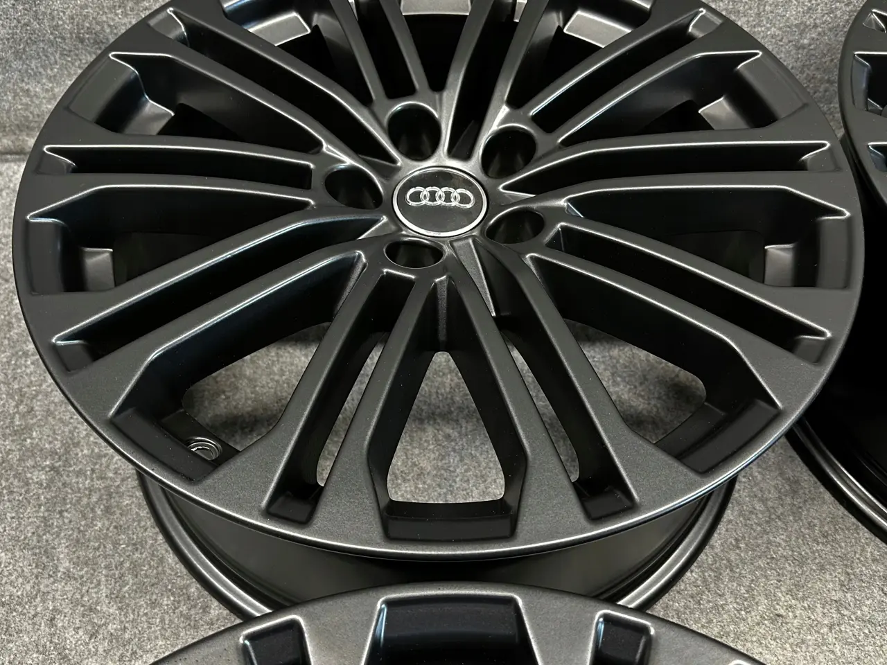 Billede 3 - AUDI A4 8W 8W0 B9 B8 B7 S-LINE 18 8J x 18" 5x112