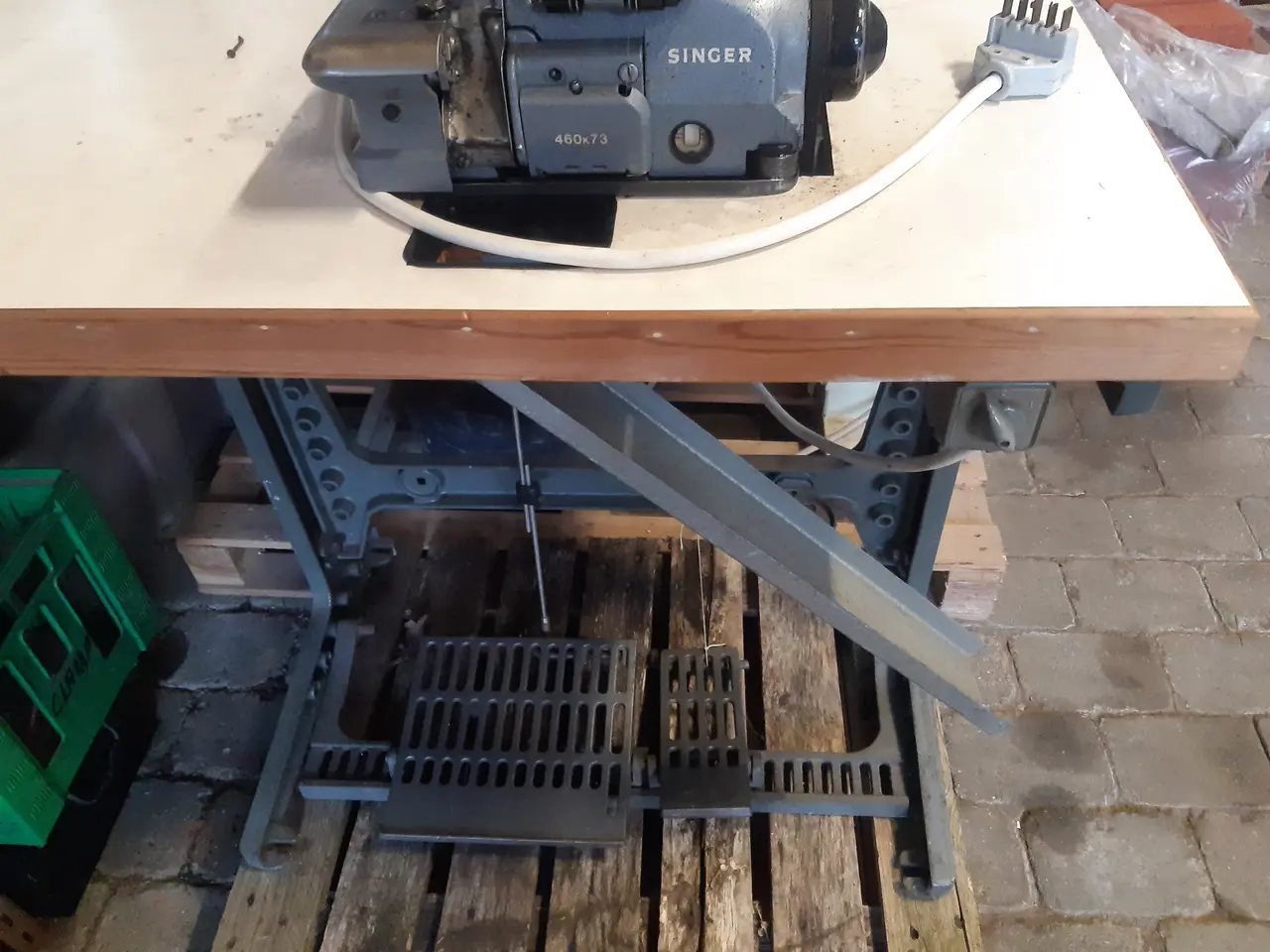 Billede 3 - Singer overlocker