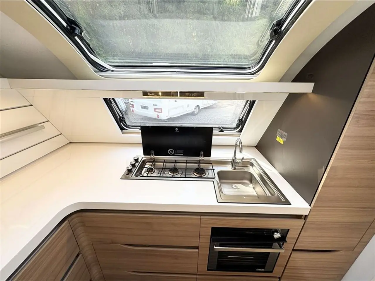 Billede 9 - 2020 - Adria Alpina 753 HT Enkeltsenge-Alde-Gulvvarme.-Aircon-Telt