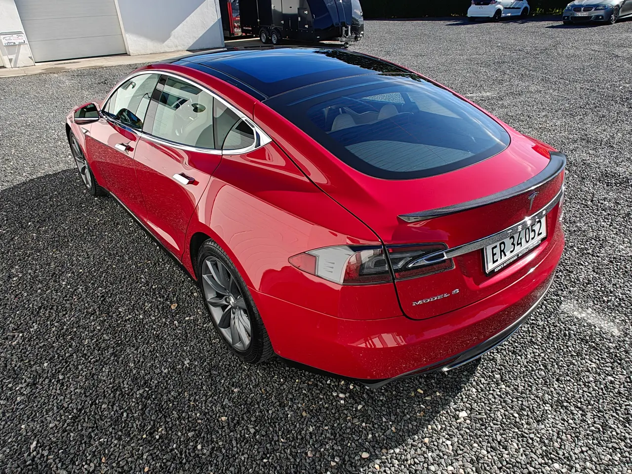 Billede 4 - Super velholdt Tesla S Performance