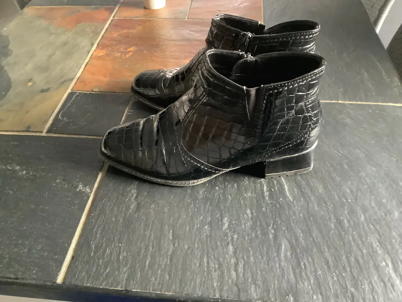 Billede 6 - Støvletter kr 50 - 1 par ballerina kr 50