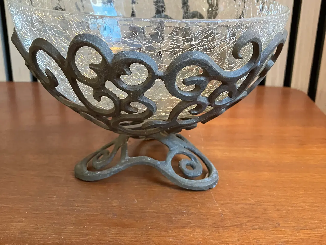 Billede 2 - Vintage opsats i metal med krakleret skål i glas.