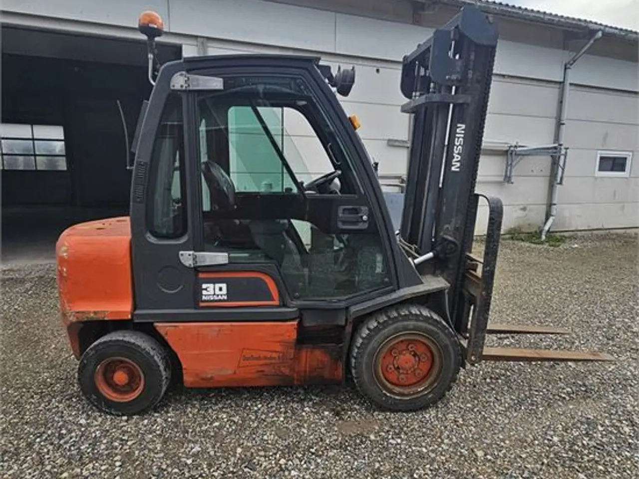 Billede 1 - Nissan FGD02A300 - Diesel - kapacitet/capacity 3 ton - løftehøjde/lifting height 3,7 meter