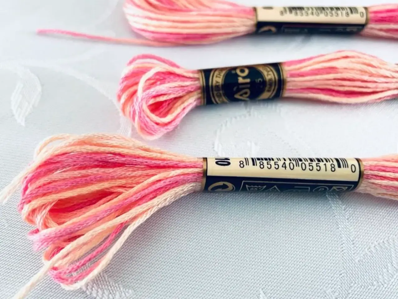 Billede 2 - Broderigarn