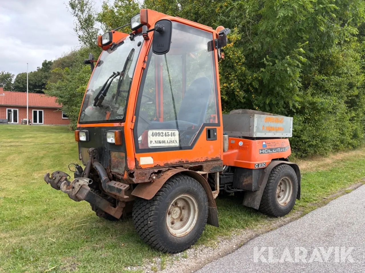 Billede 2 - Redskabsbærer Holder C230 4wd med redskaber