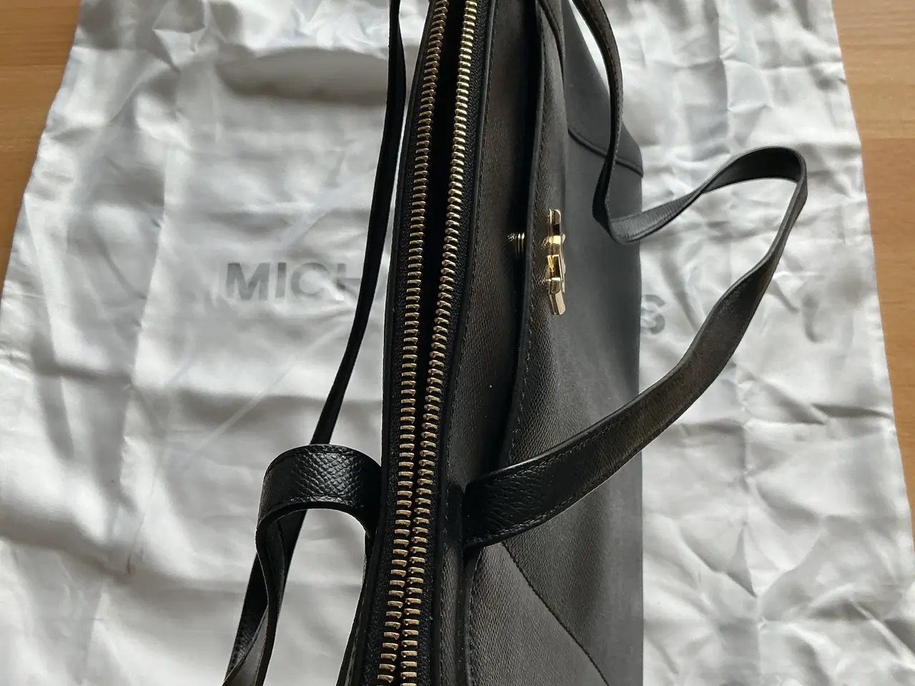 Billede 4 - Michael kors Skuldertaske brugt en gang