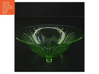 Grøn glasskål (str. Ø 18 cm)