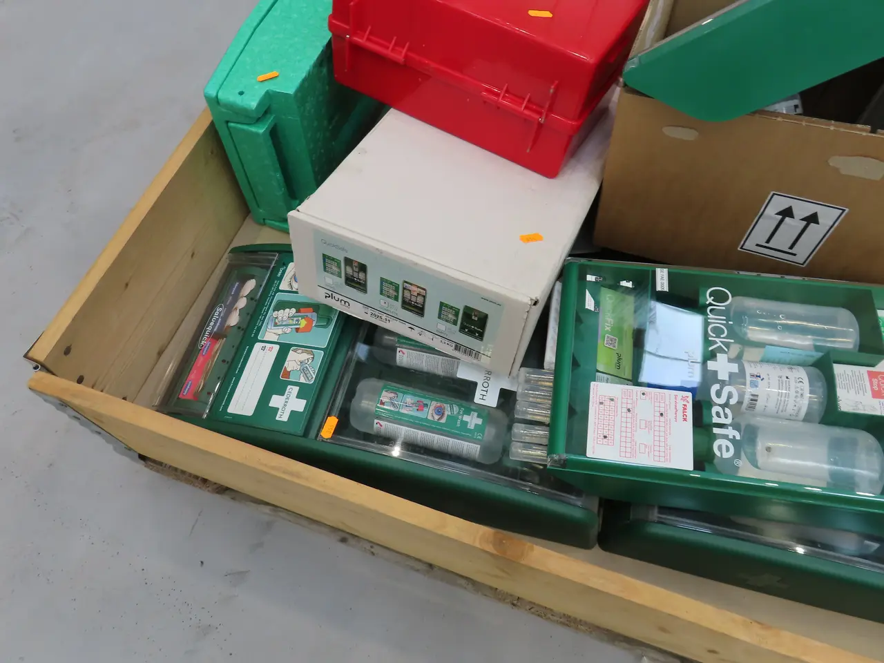 Billede 5 - Palle med div. rensestationer QUICK+SAFE m.m.