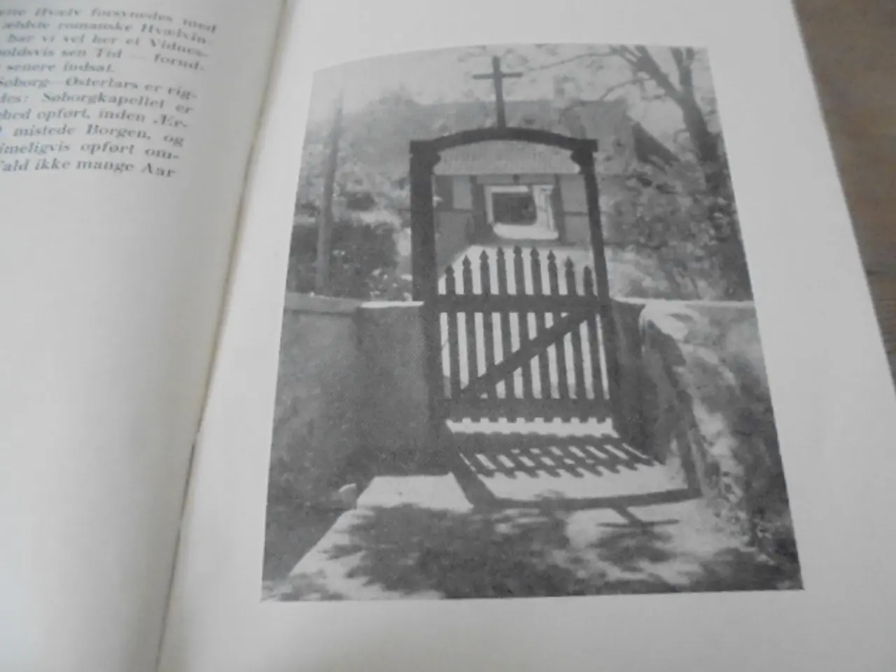 Billede 2 - Østerlars Kirke – udgivelse fra 1938