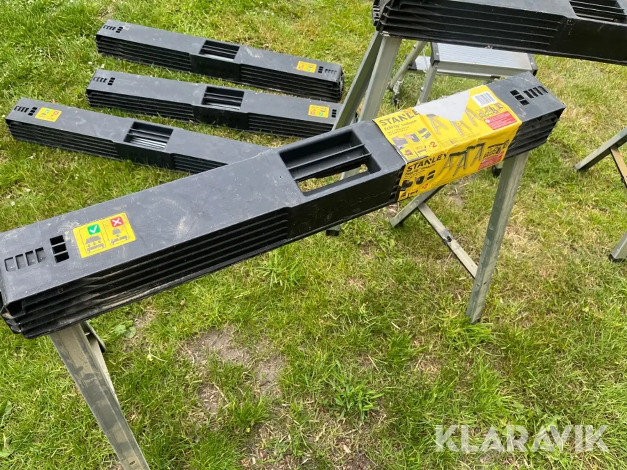 Billede 5 - Bukke og skammel Stanley 5 bukke 1 styk skammel