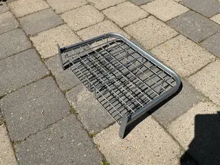 Ophæng til beklædning, hjelm, støvler mv.