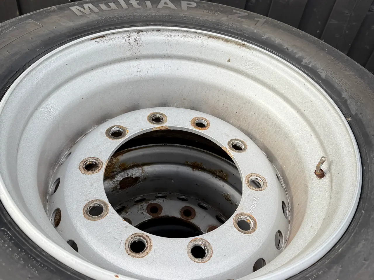 Billede 2 - 4 stk trailer hjul 385 / 55 R 22.5 