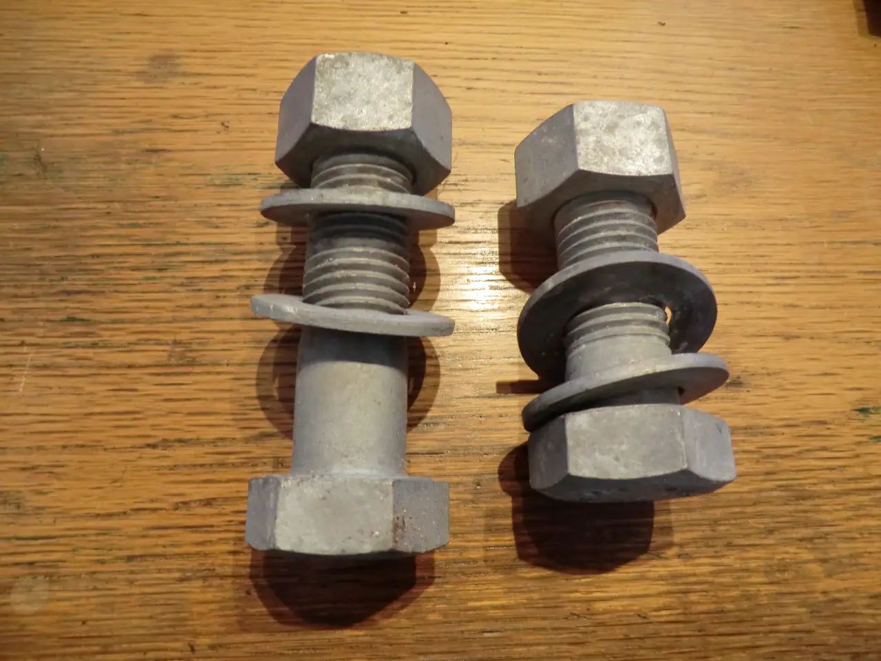 Billede 1 - Stålbolter M36 kv.8.8 varm-galv. (FZV)-CE
