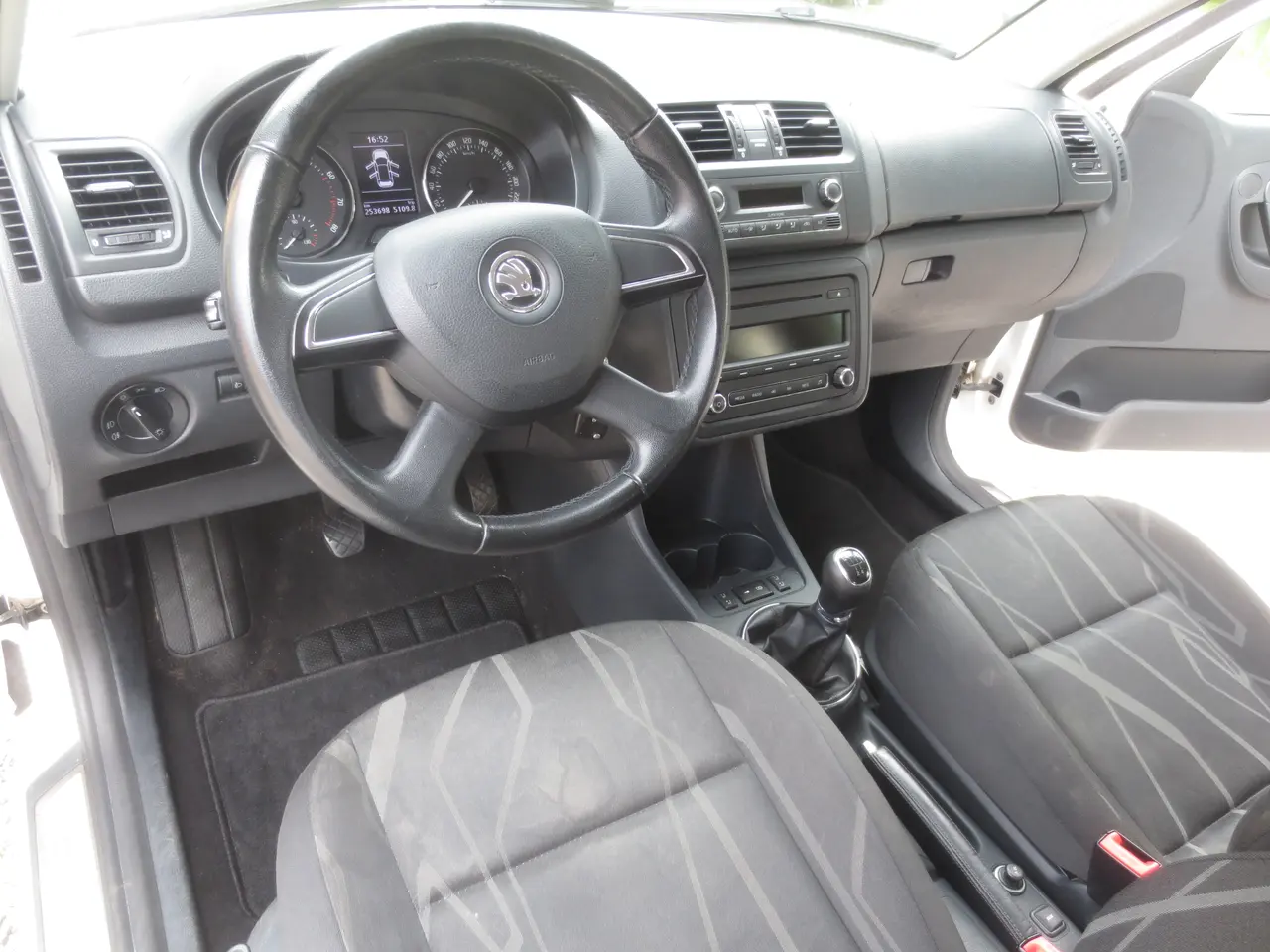 Billede 17 - Skoda Fabia 1.2 TSi Stc År 13 Nysynet.