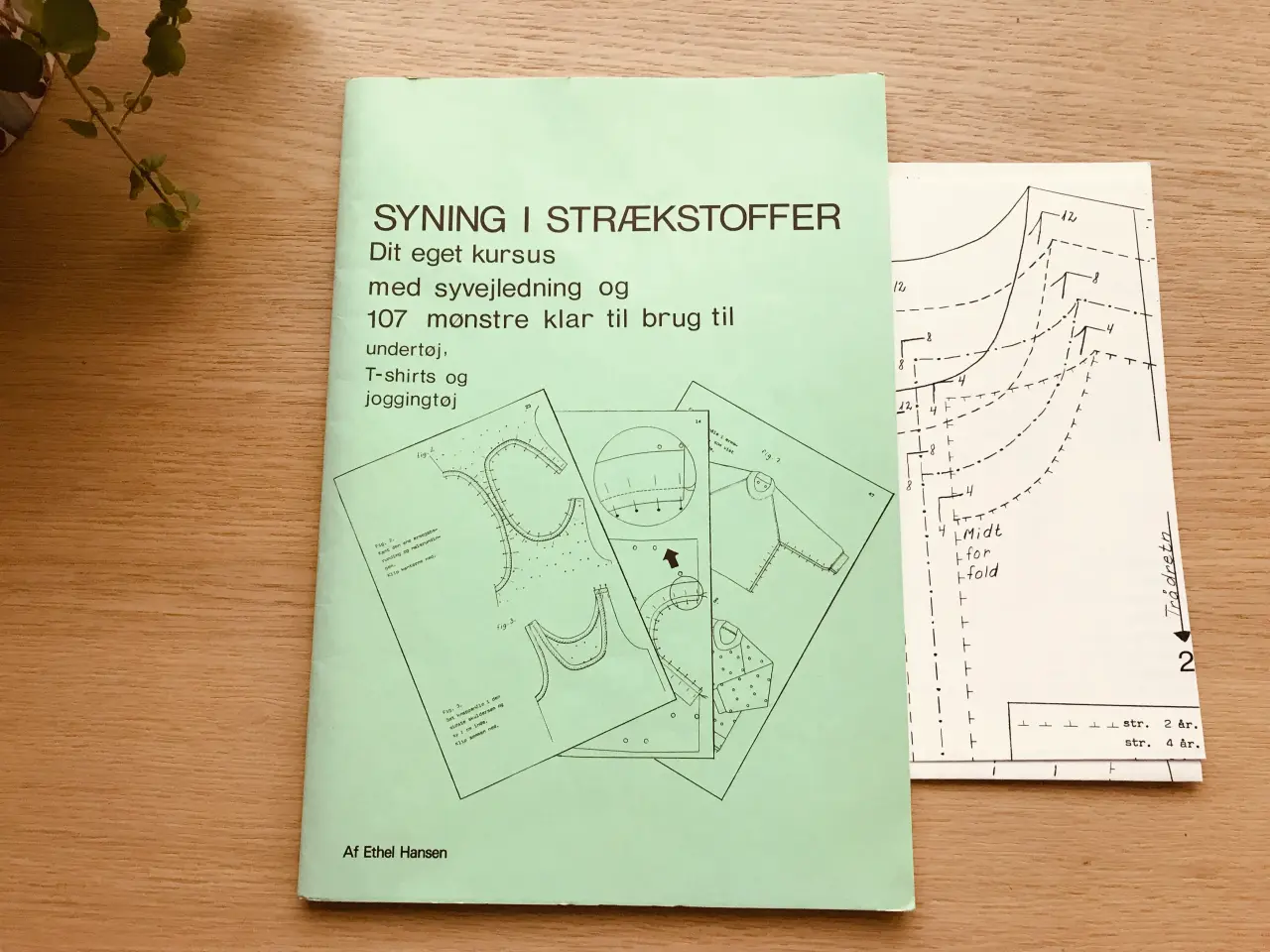 Billede 1 - Syning i Strækstoffer incl. 12 mønsterark