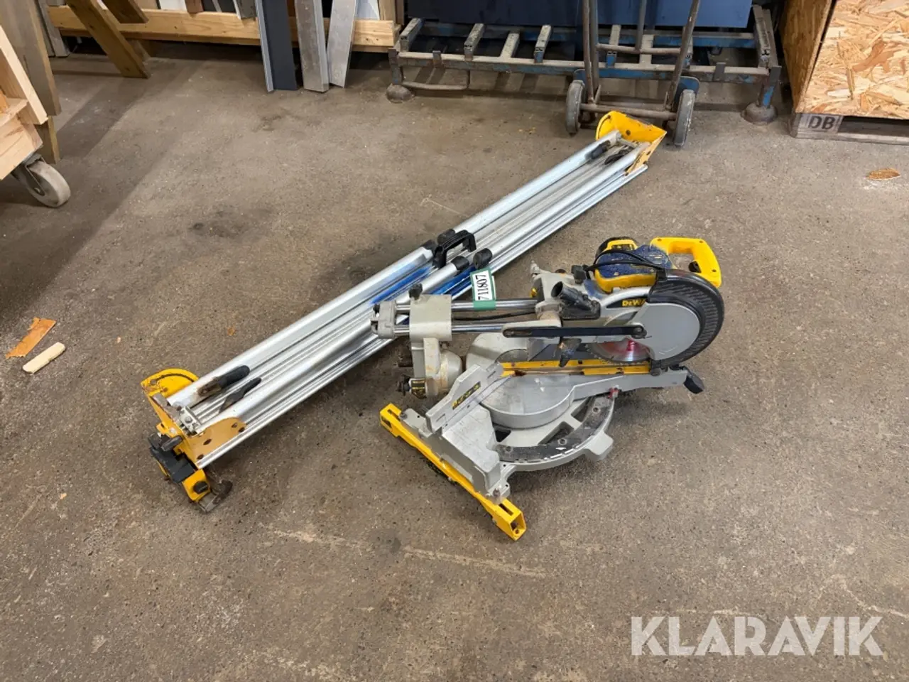 Billede 1 - Kap-/geringssav Dewalt DW712N med stativ