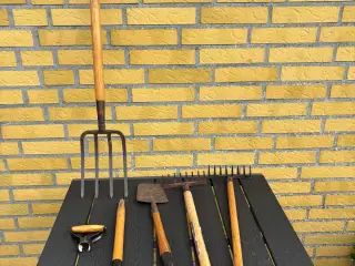 Haveredskaber i børnestørelse