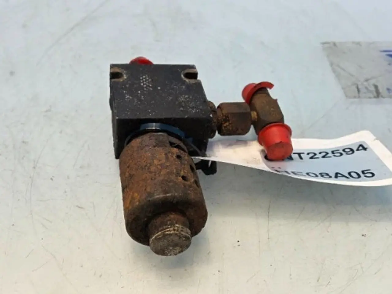 Billede 8 - Manitou 735-120 Elektroventil 288334