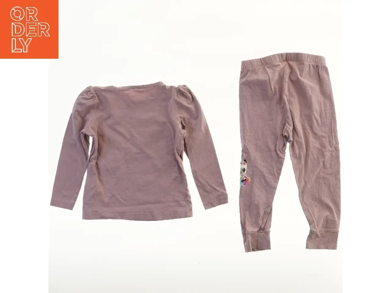 Billede 1 - Sæt med bluse og bukser med motiv fra Name It (str. 98)