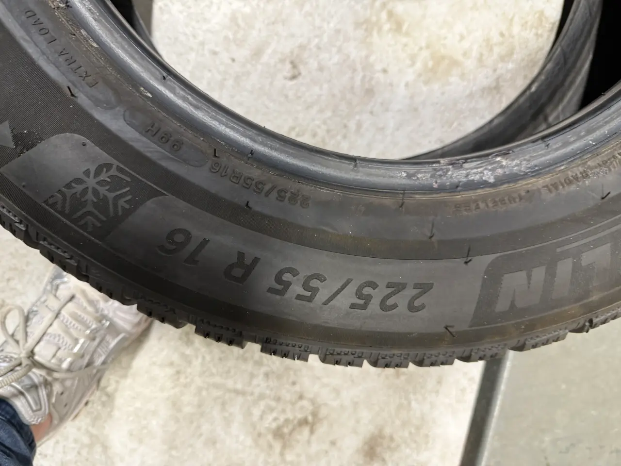 Billede 3 - 4 brugte Michelin alpin 6 225/55 16
