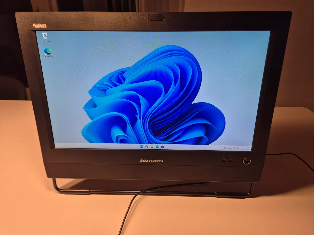 Billede 3 - Lenovo ThinkCentre M72z med tilbehør, i3, 8GB RAM