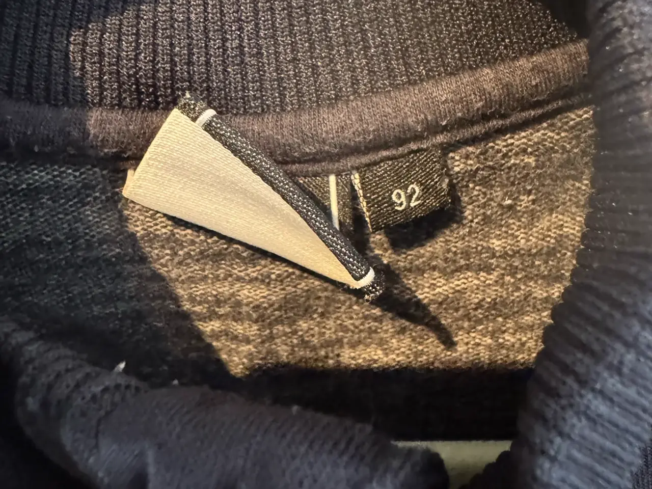 Billede 2 - 3 Hummel overdele/bluser str. 92