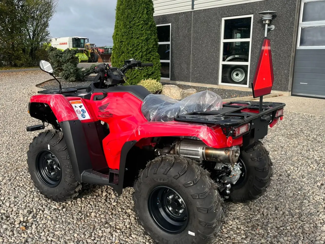 Billede 5 - Honda TRX 420FE Traktor STORT LAGER AF HONDA ATV. Vi hjælper gerne med at levere den til dig, og bytter gerne. KØB-SALG-BYTTE se mere på www.limas.dk
