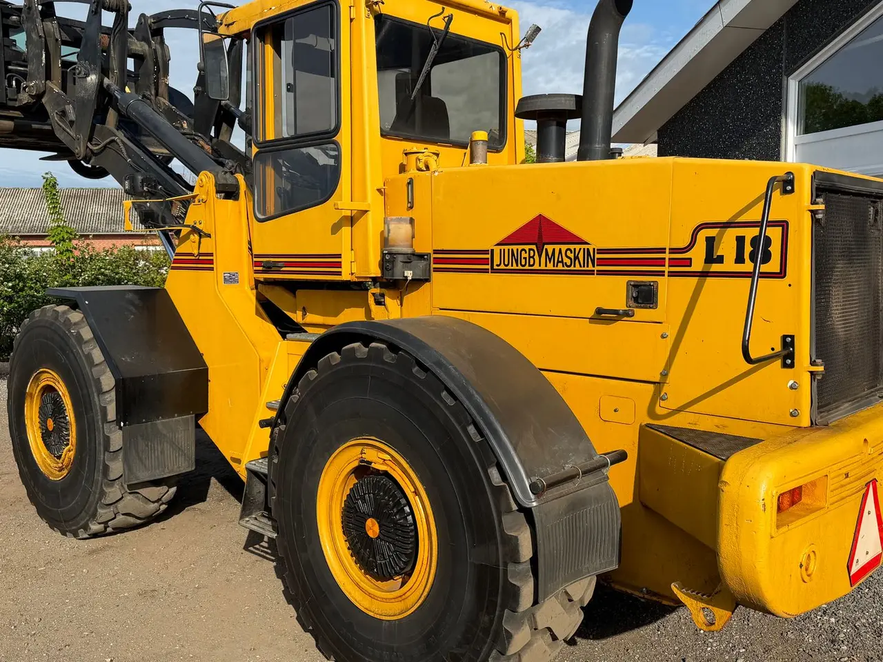 Billede 5 - Ljungby L18 KAN LEVERES MED 750MM HJUL MED TRAKTORMØNSTER FOR + 25.000,-.CENTRALSMØRING, HYDRAULISK VOLVO BM SKIFTE, 3. FUNKTION