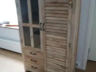 Vitrineskab KILROY INDBO