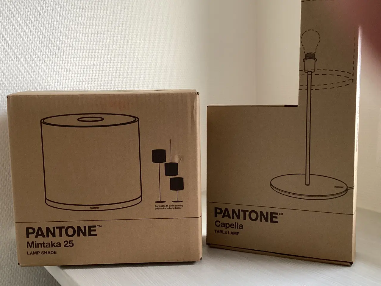 Billede 1 - Pantone skrivebordslampe marineblå stor.