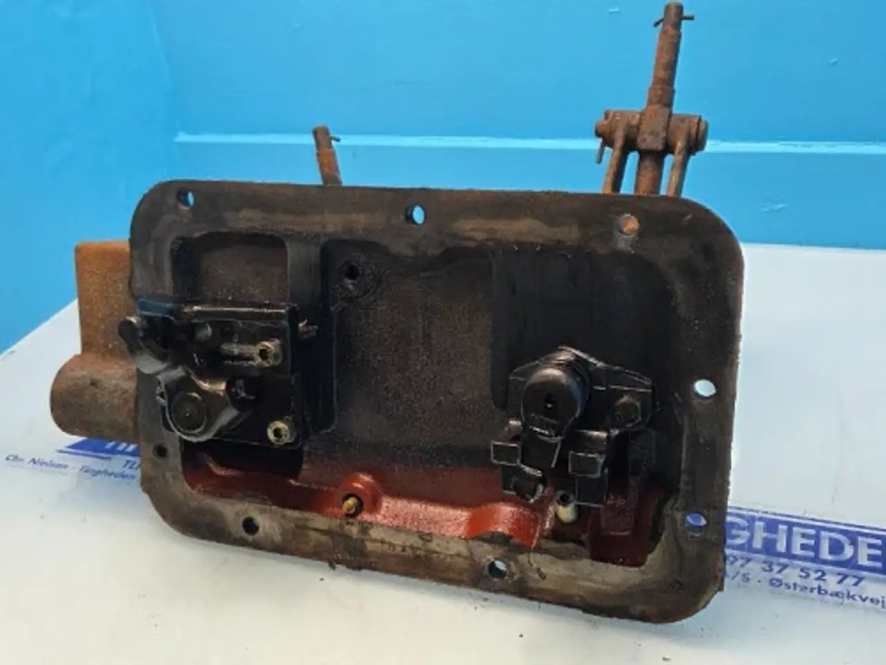 Billede 4 - Massey Ferguson 3085 Dæksel 3582078M2