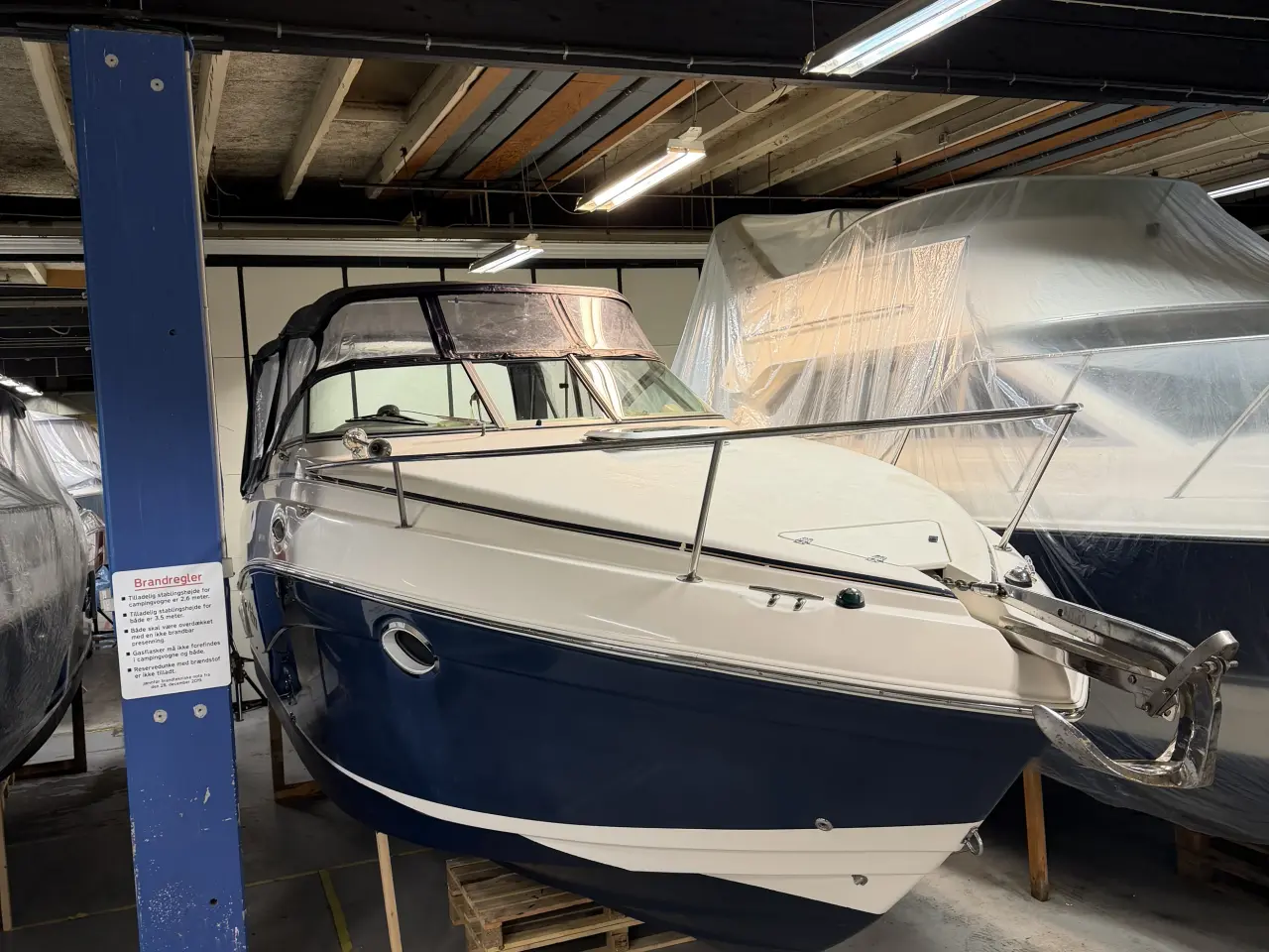 Billede 2 - Rinker Fiesta Vee 250 motorbåd 