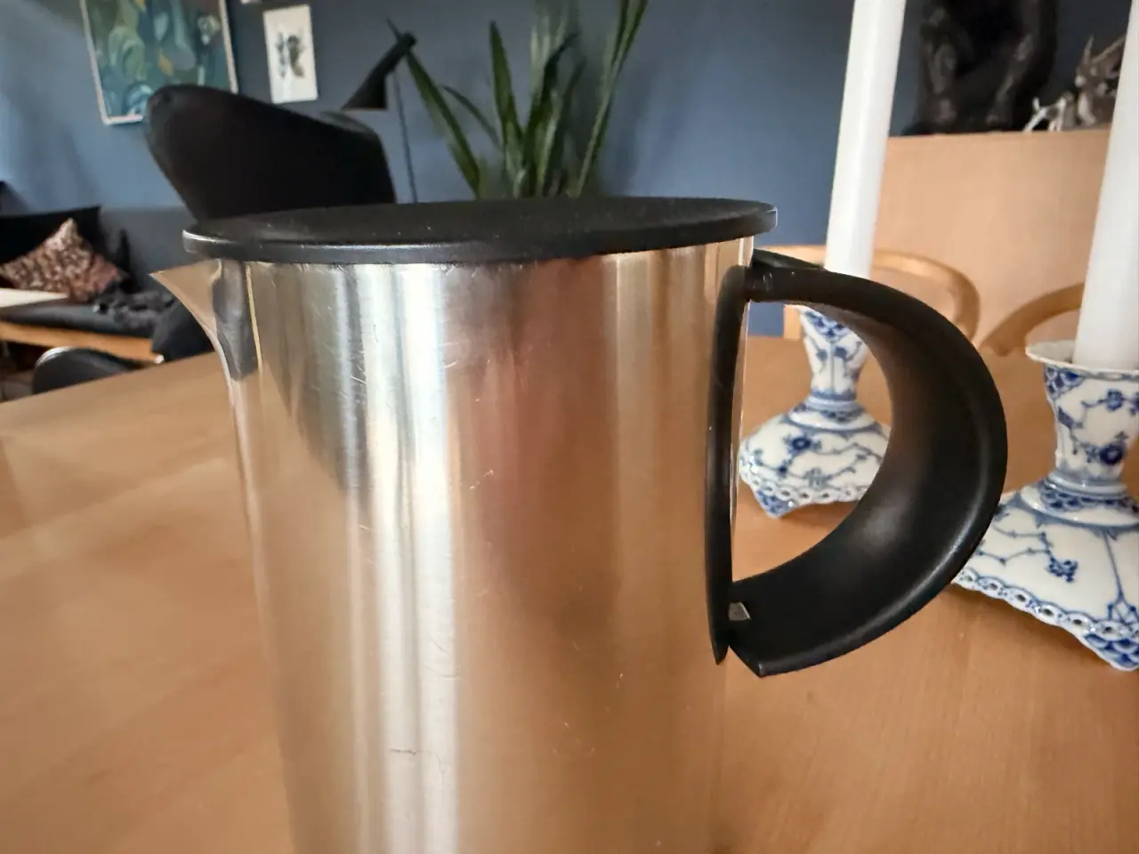 Billede 3 - Stelton stål kande med sort låg