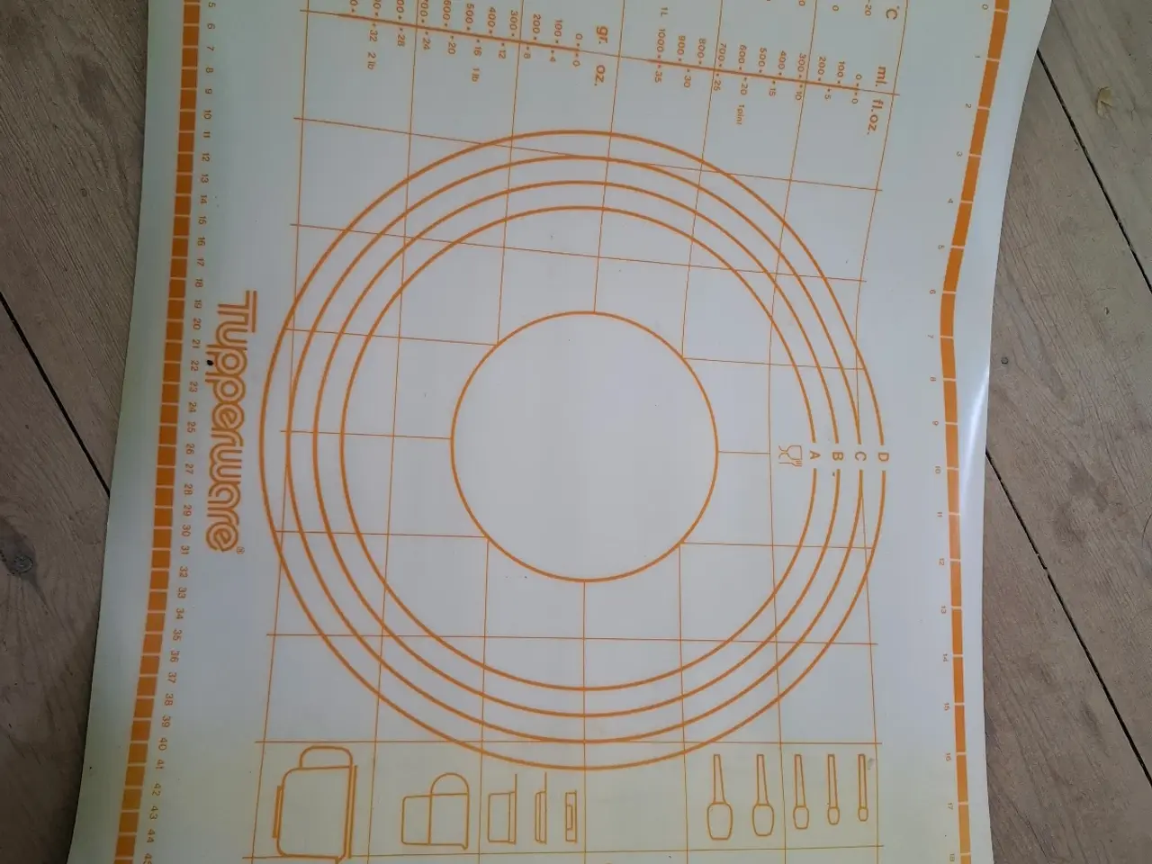 Billede 1 - Tupperware Bagunderlag 