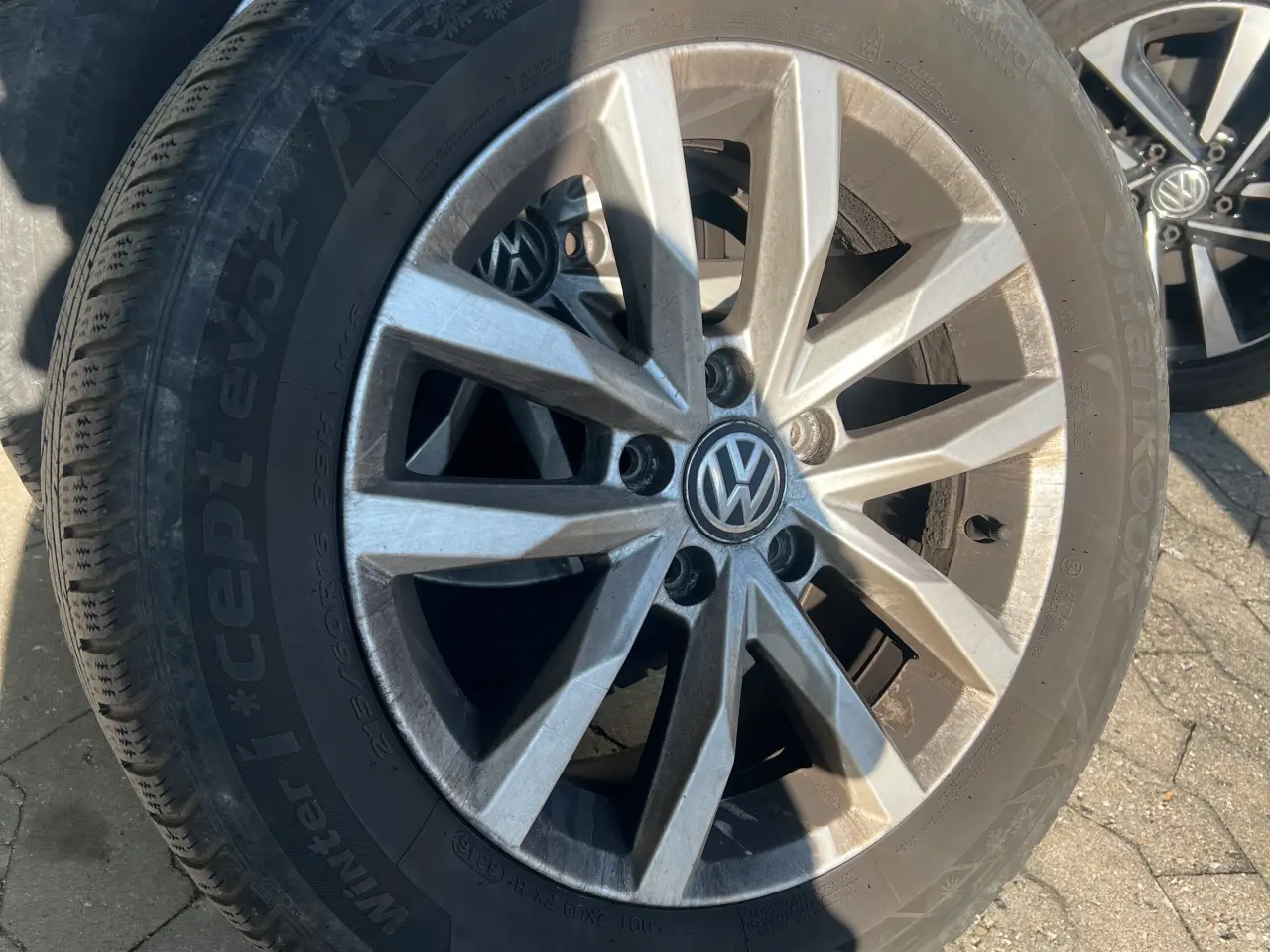 Billede 4 - 4 stk. vinterhjul 16T 1800kr