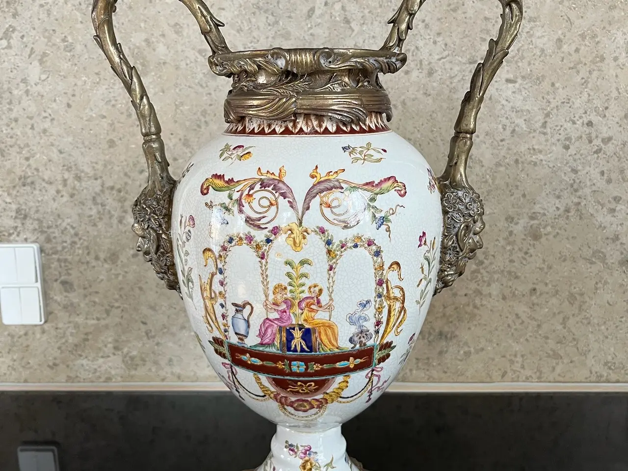Billede 4 - Wong Lee porcelænsbase med metalhanke og dekoratio