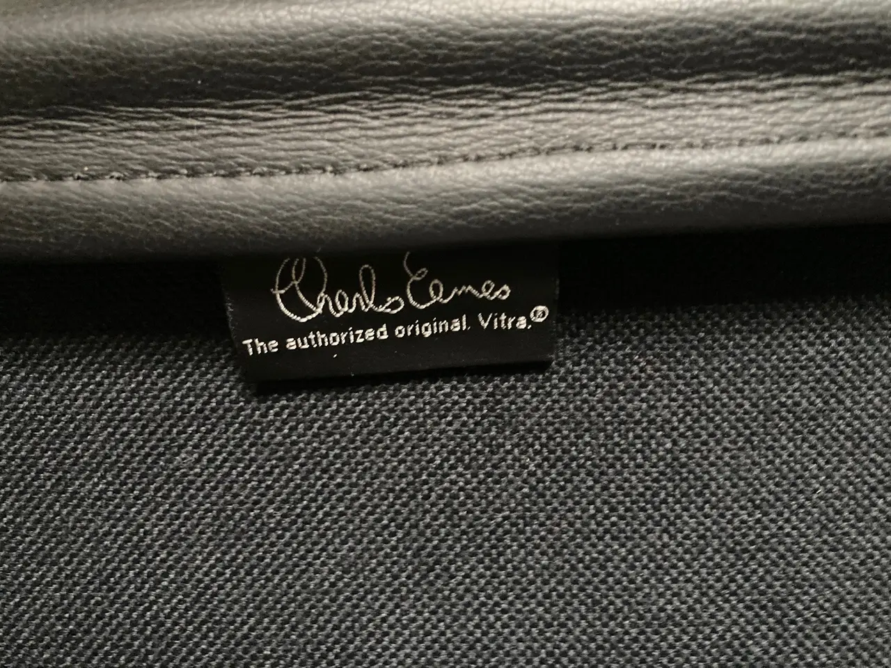 Billede 10 - Eames loungestol, model EA-222 Softpad