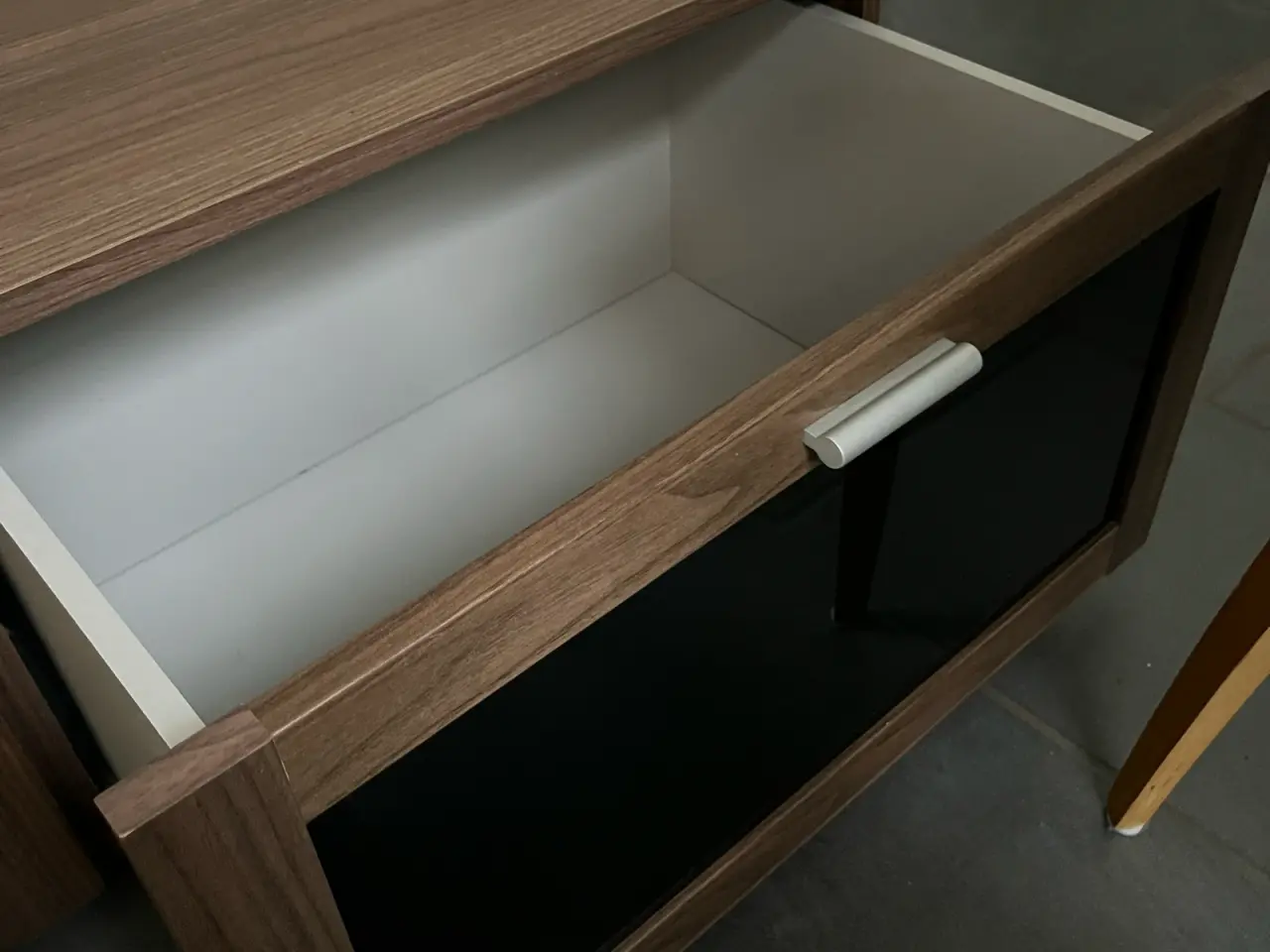 Billede 5 - TV-bænk i valnød