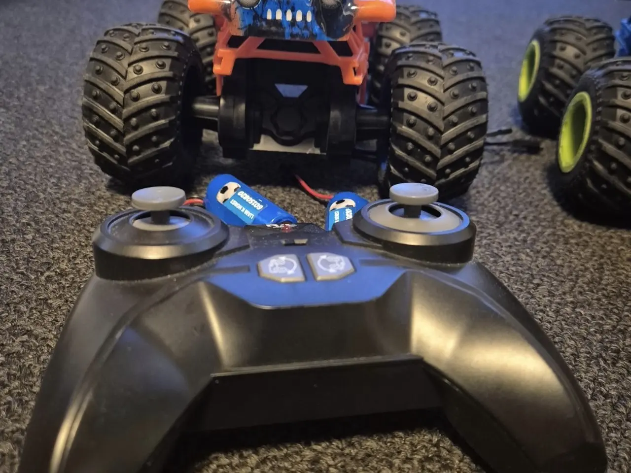 Billede 2 - Fjernstyret monster truck bil