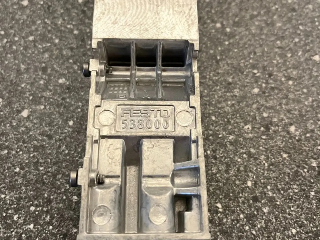 Billede 4 - Festo 5380100 magnetventil Manifold Block - ny