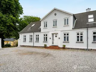 danbolig Erhverv udbyder Præsentabelt og nyrenoveret kontorlejemål – 125 m² i rolige omgivelser.<br>