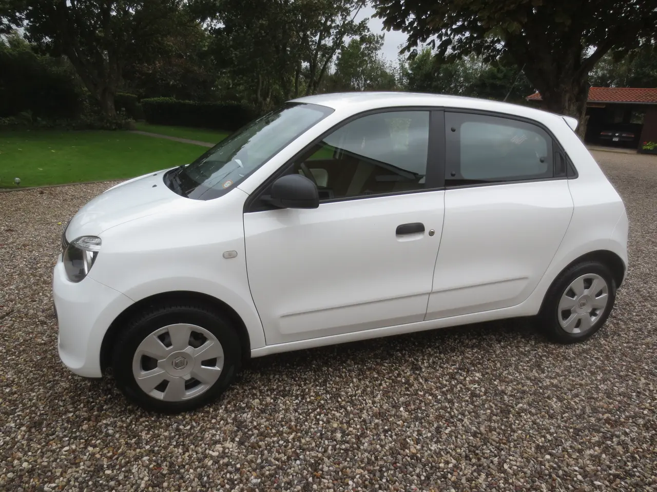 Billede 9 - Renault Twingo 1.0 i År 15. Nysynet. 