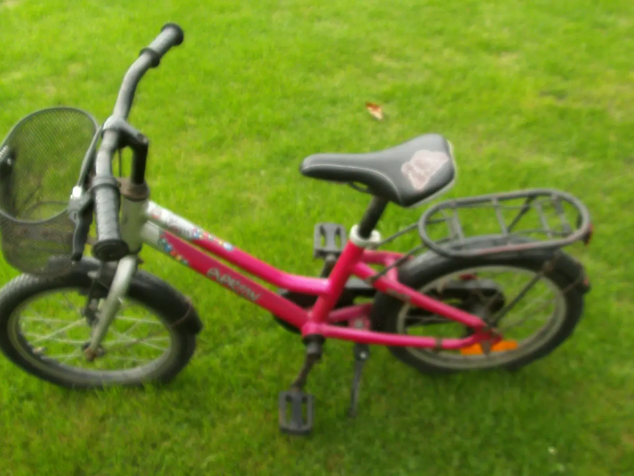 Billede 1 - pigecykel. 16 tommer hjul.