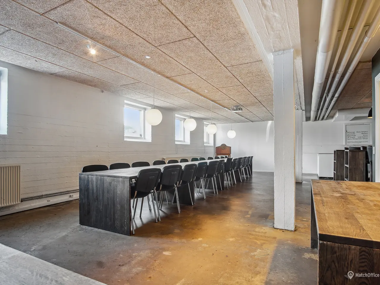 Billede 3 - Lager/showrooms lejemål på Aarhus Havn