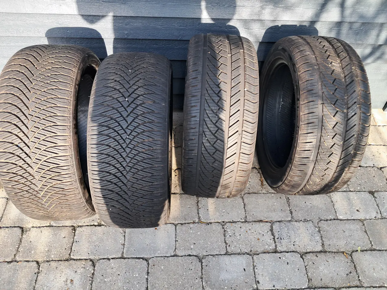 Billede 1 - Helårs dæk 245/45r17 9mm mønster